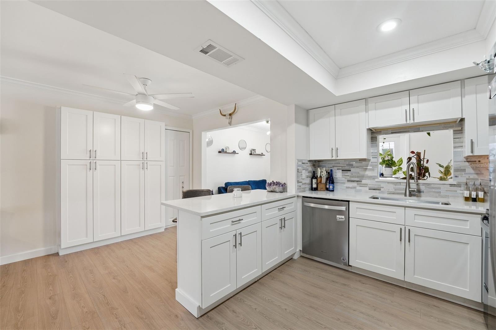 2600 CAMBRIDGE DR — photo 48