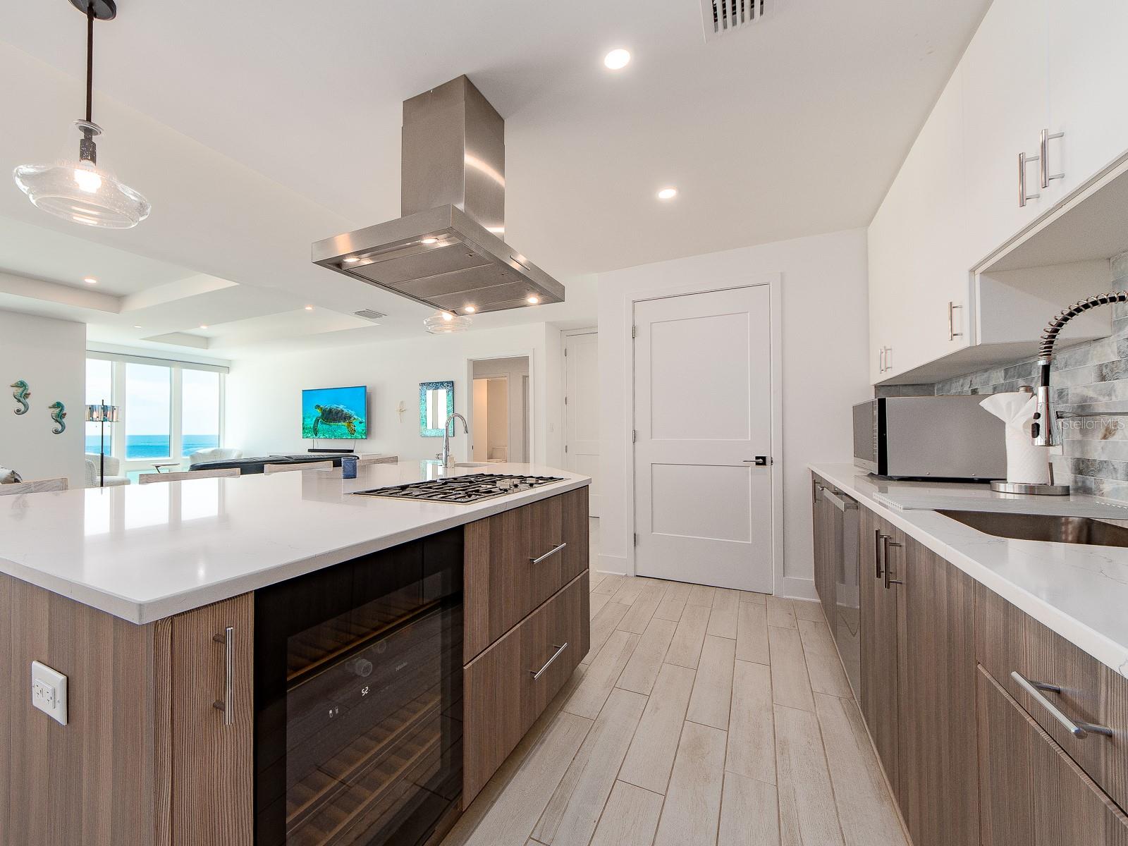 15 AVALON ST #701 — photo 17