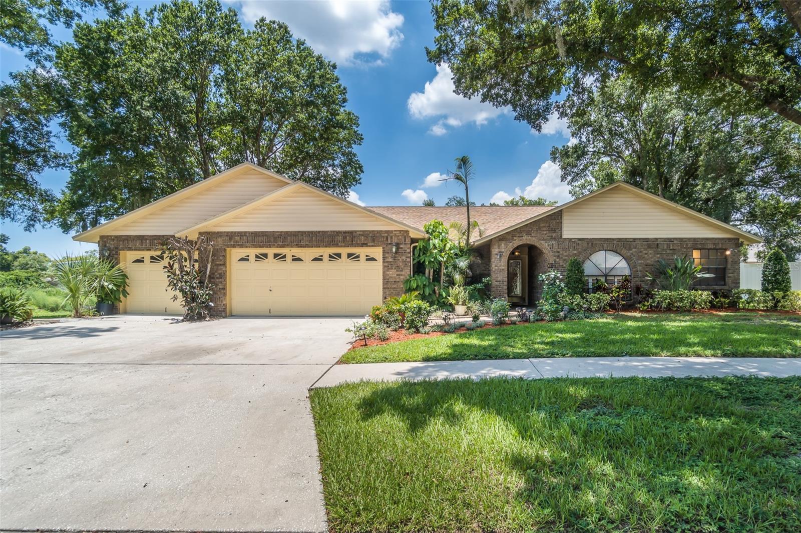 714 PENNYROYAL PL — photo 29
