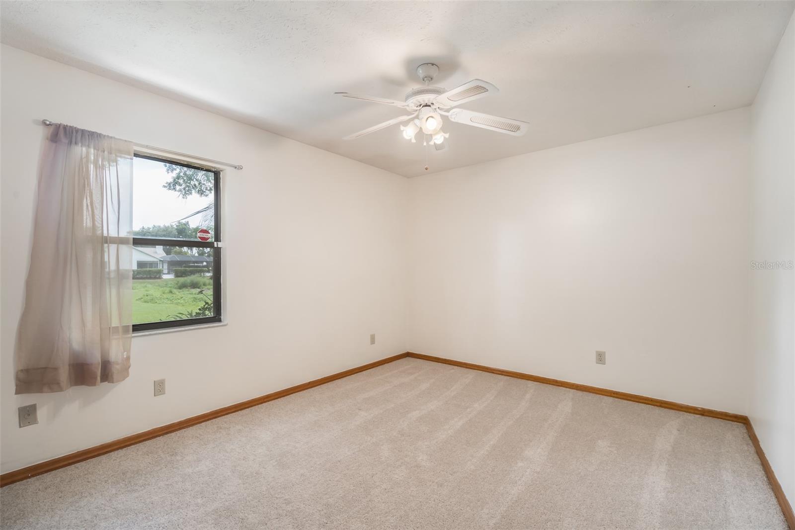 714 PENNYROYAL PL — photo 26