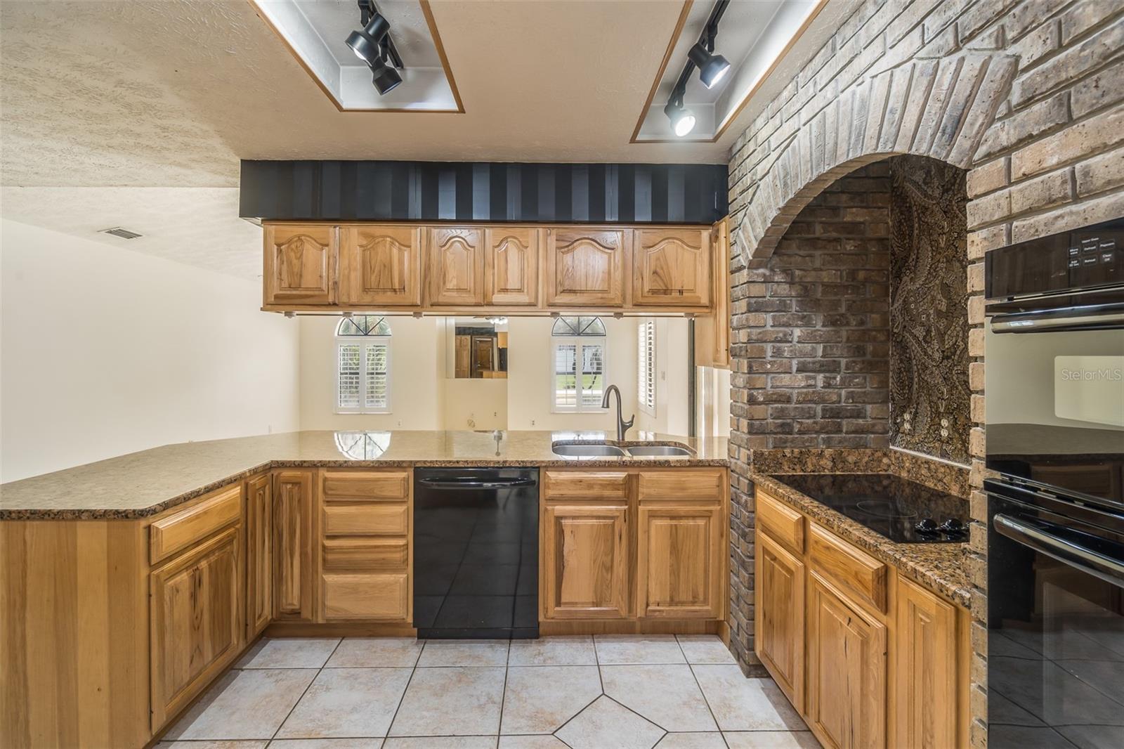 714 PENNYROYAL PL — photo 18