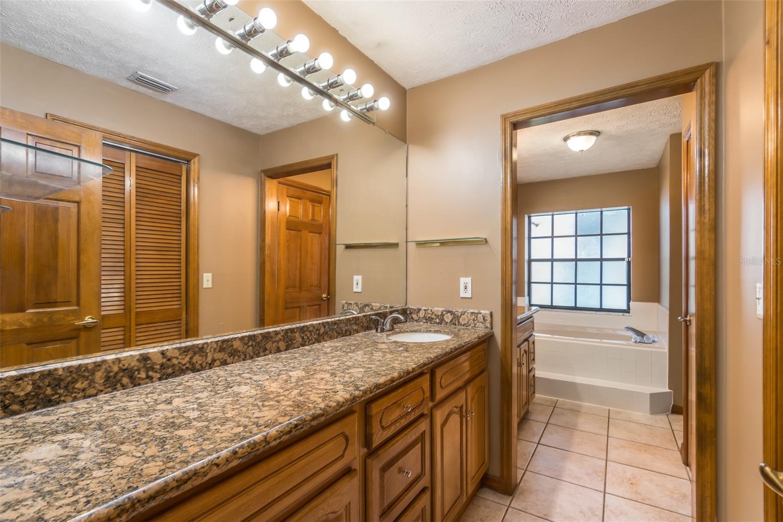 714 PENNYROYAL PL — photo 34