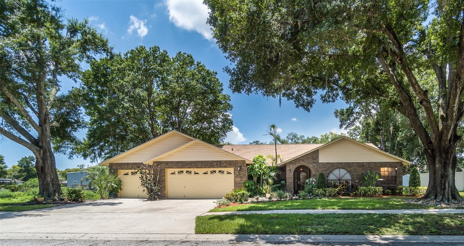 714 PENNYROYAL PL — photo 28