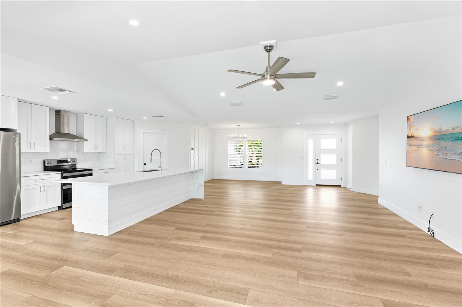 206 73RD ST NW — photo 3