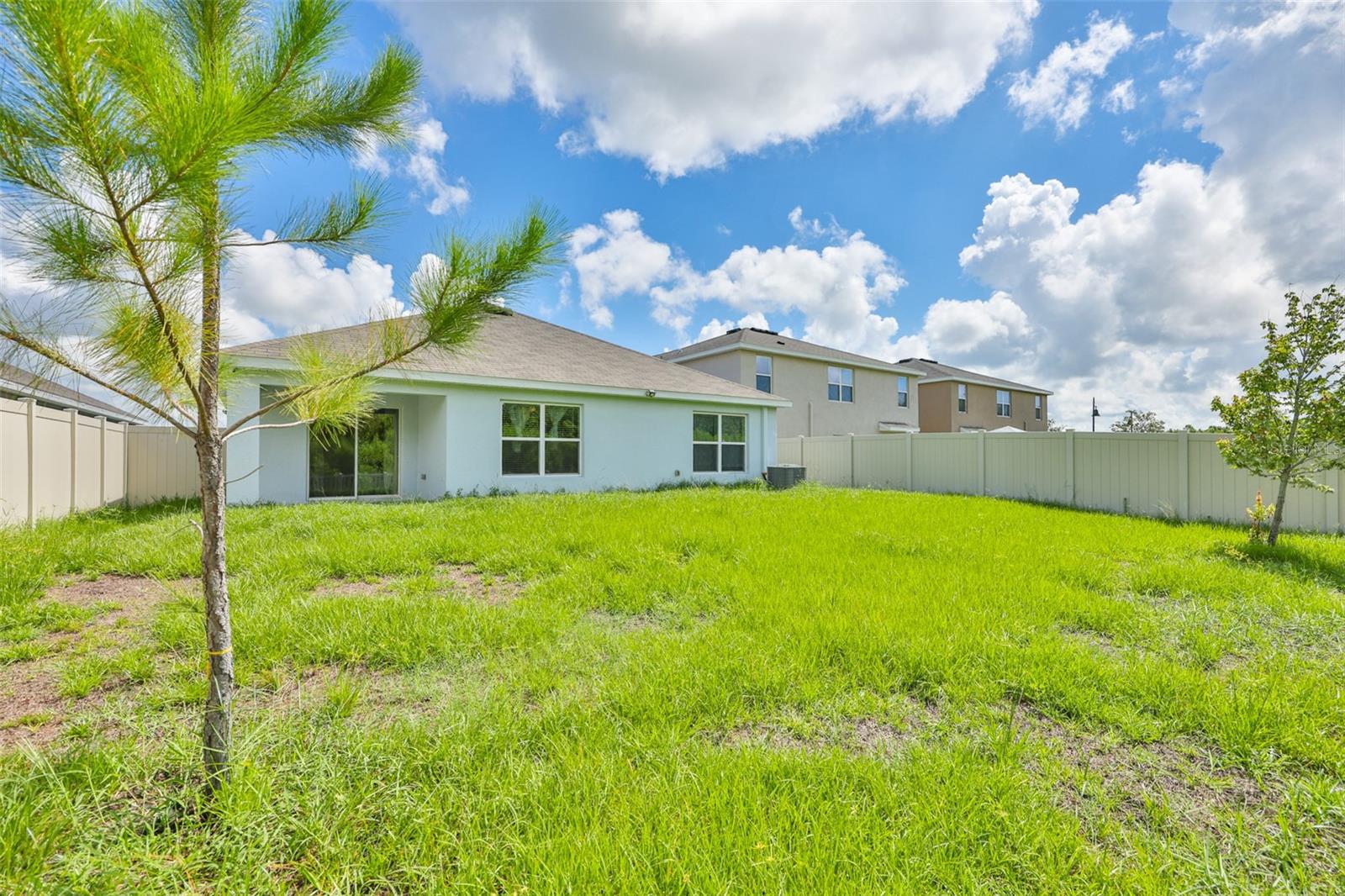1902 TAHITIAN SUNRISE DR — photo 19