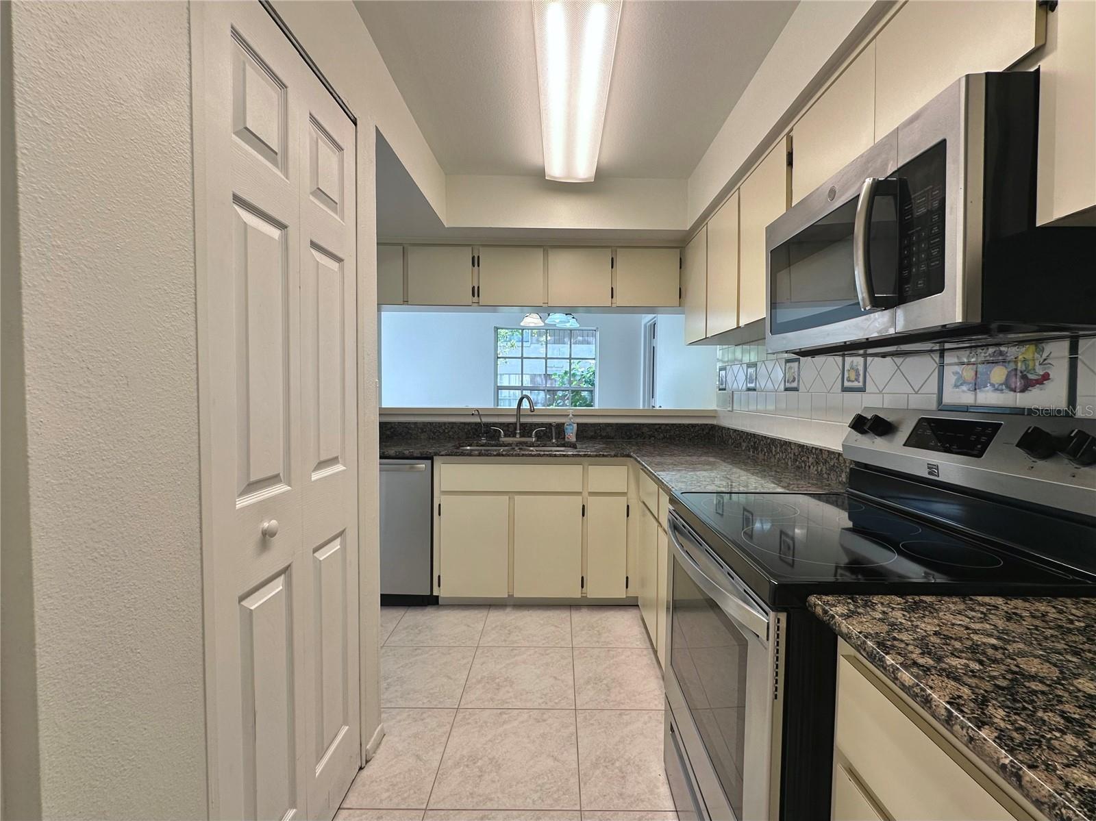 3004 BONAVENTURE CIR #102 — photo 12