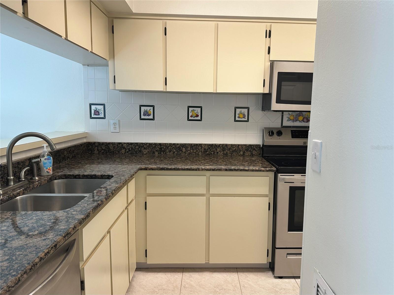 3004 BONAVENTURE CIR #102 — photo 8