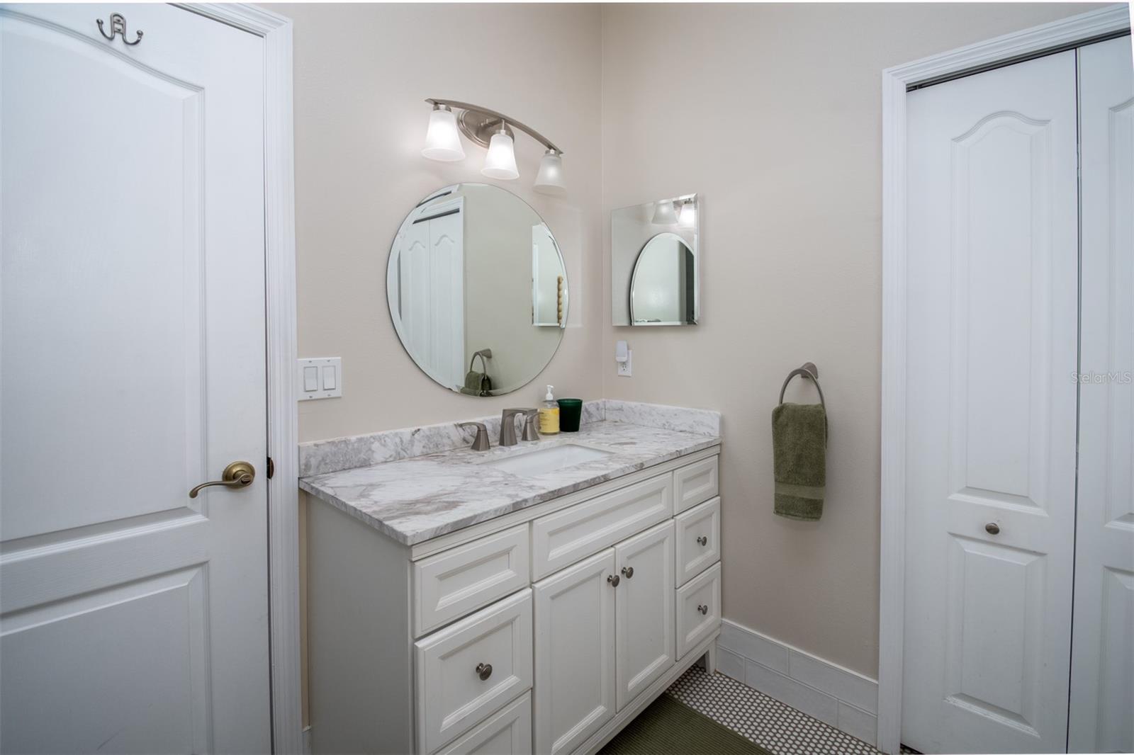 1605 GULF RD — photo 42