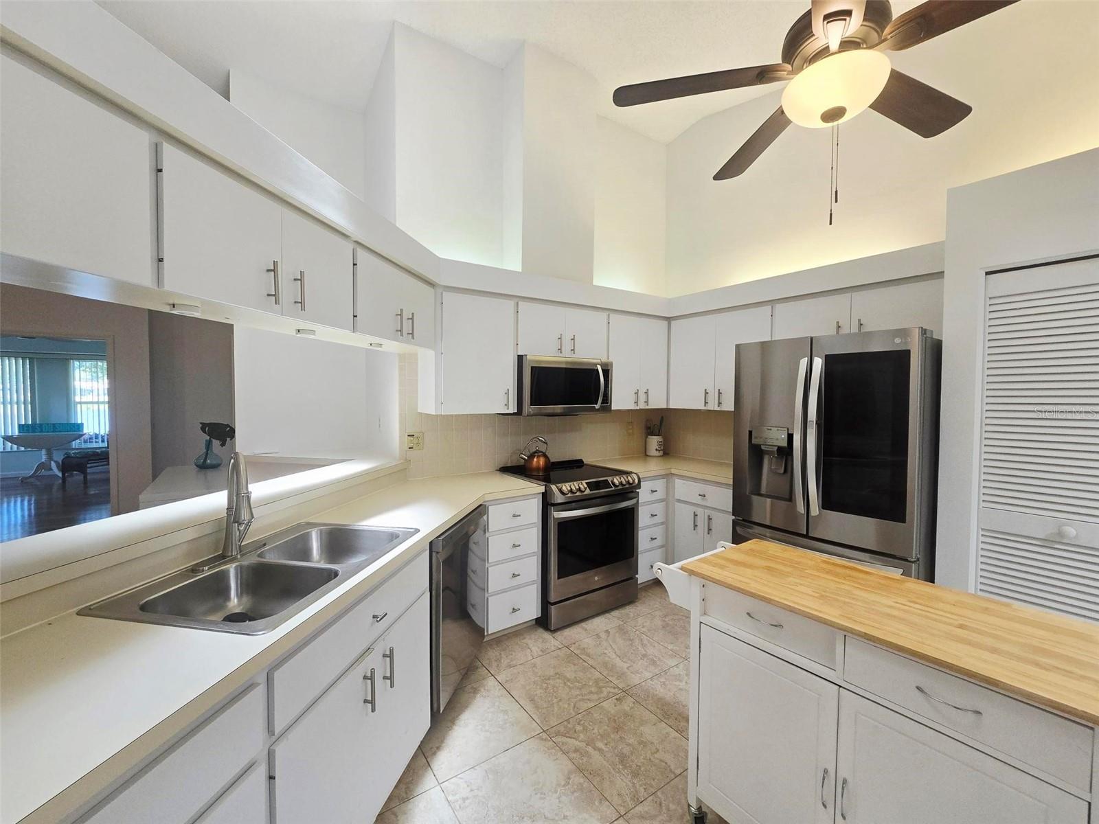 5808 GARDEN LAKES DR — photo 9