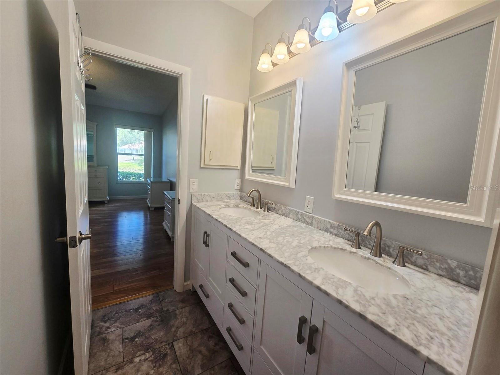 5808 GARDEN LAKES DR — photo 25