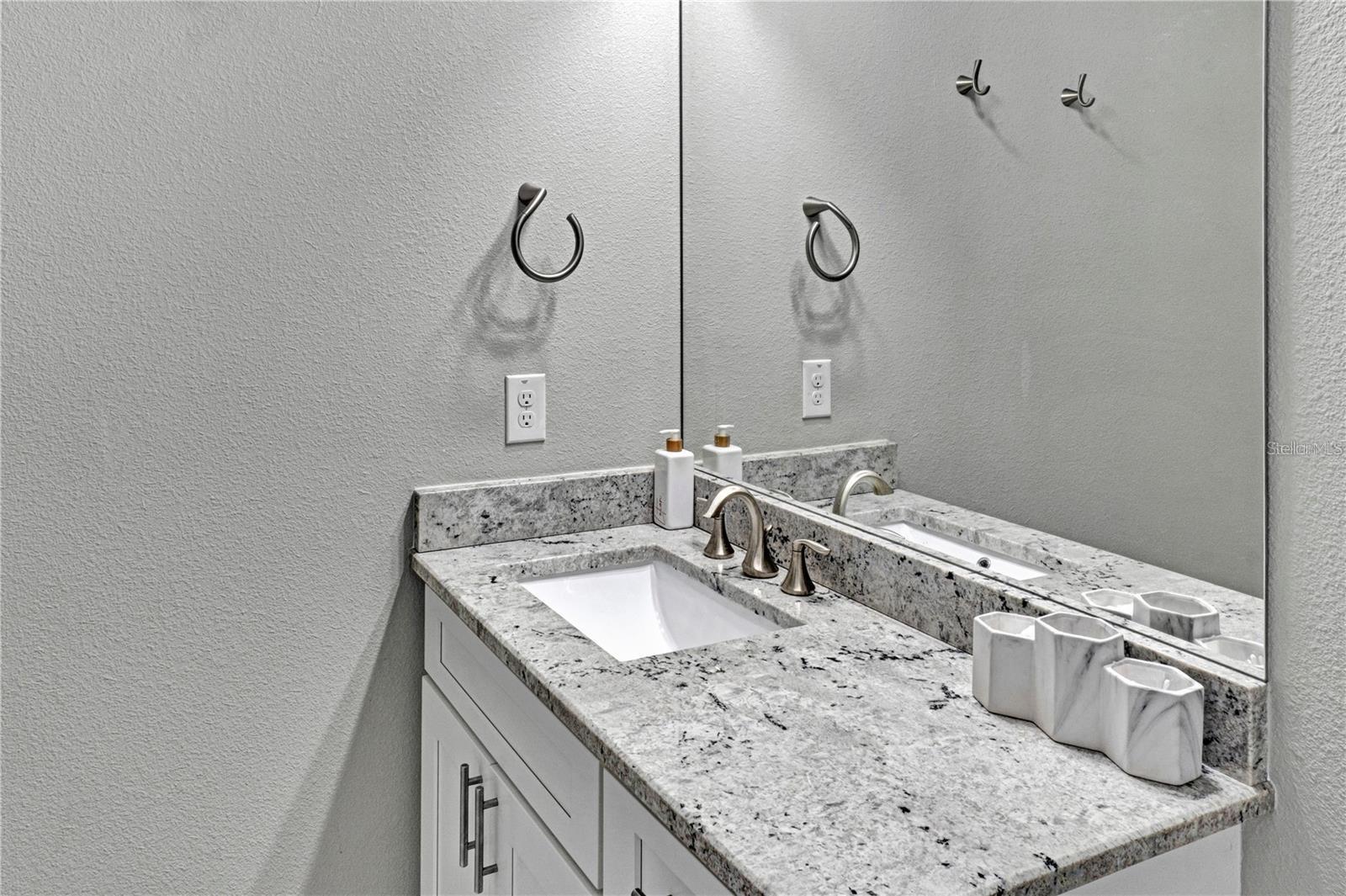 746 GRAND CYPRESS LN — photo 16