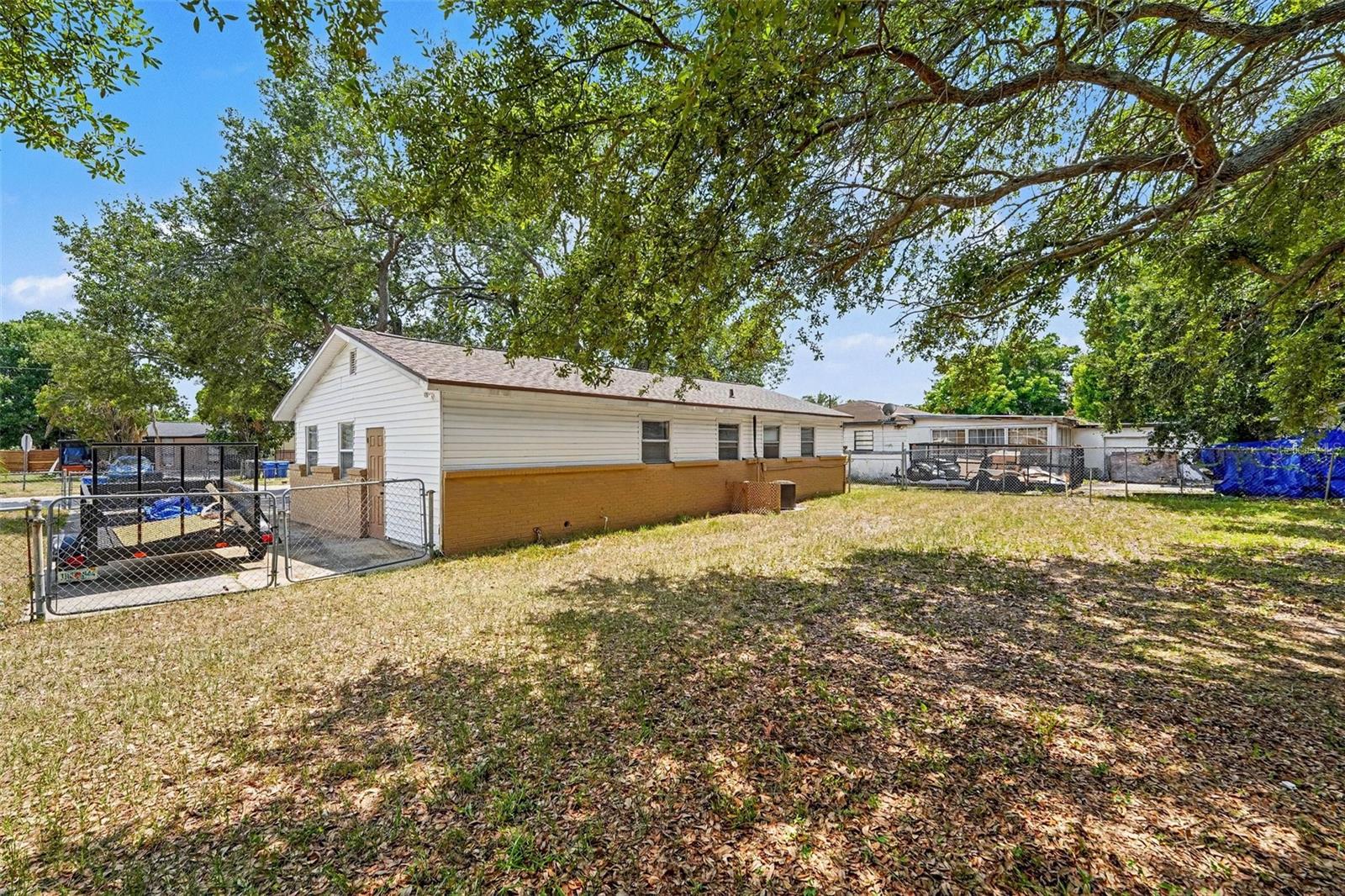 7924 BAHIA AVE — photo 4