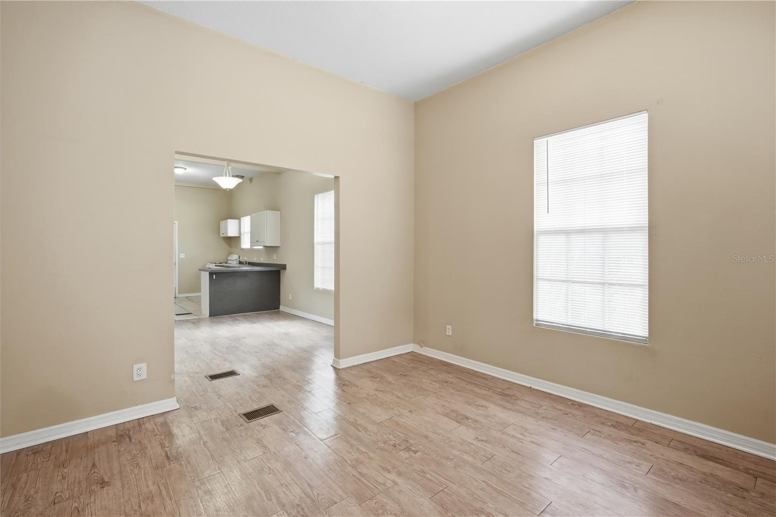 2411 E 18TH AVE — photo 11