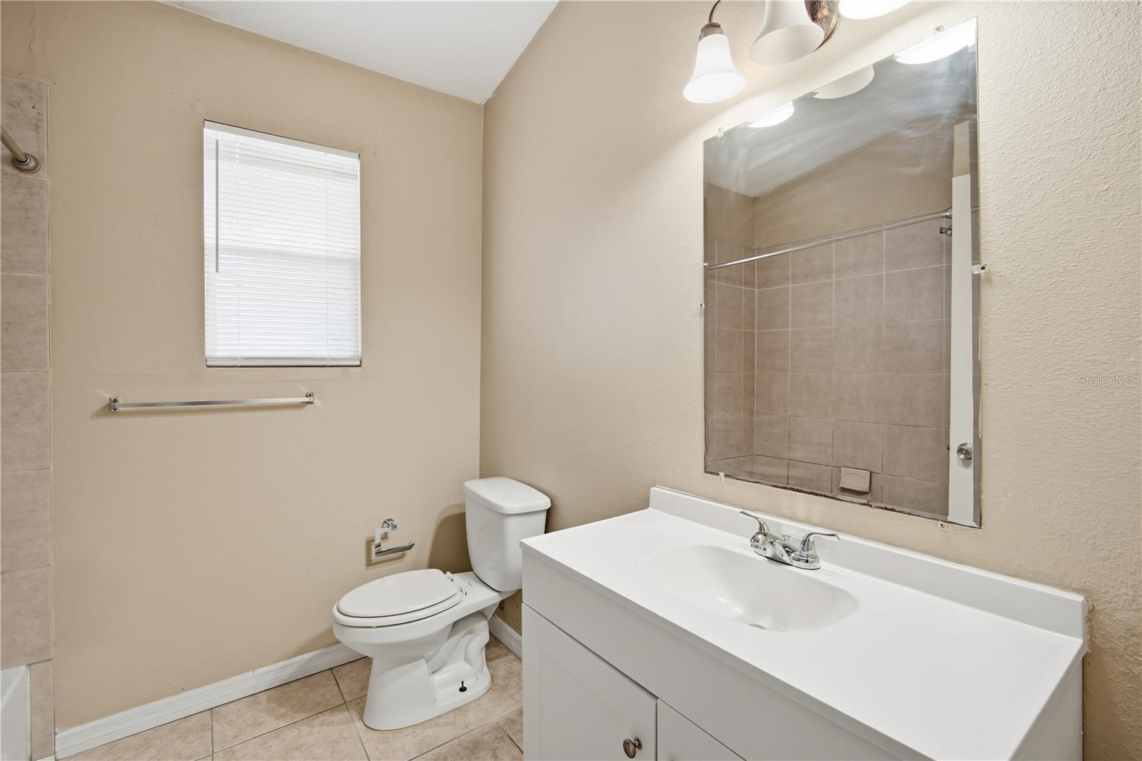 2411 E 18TH AVE — photo 16