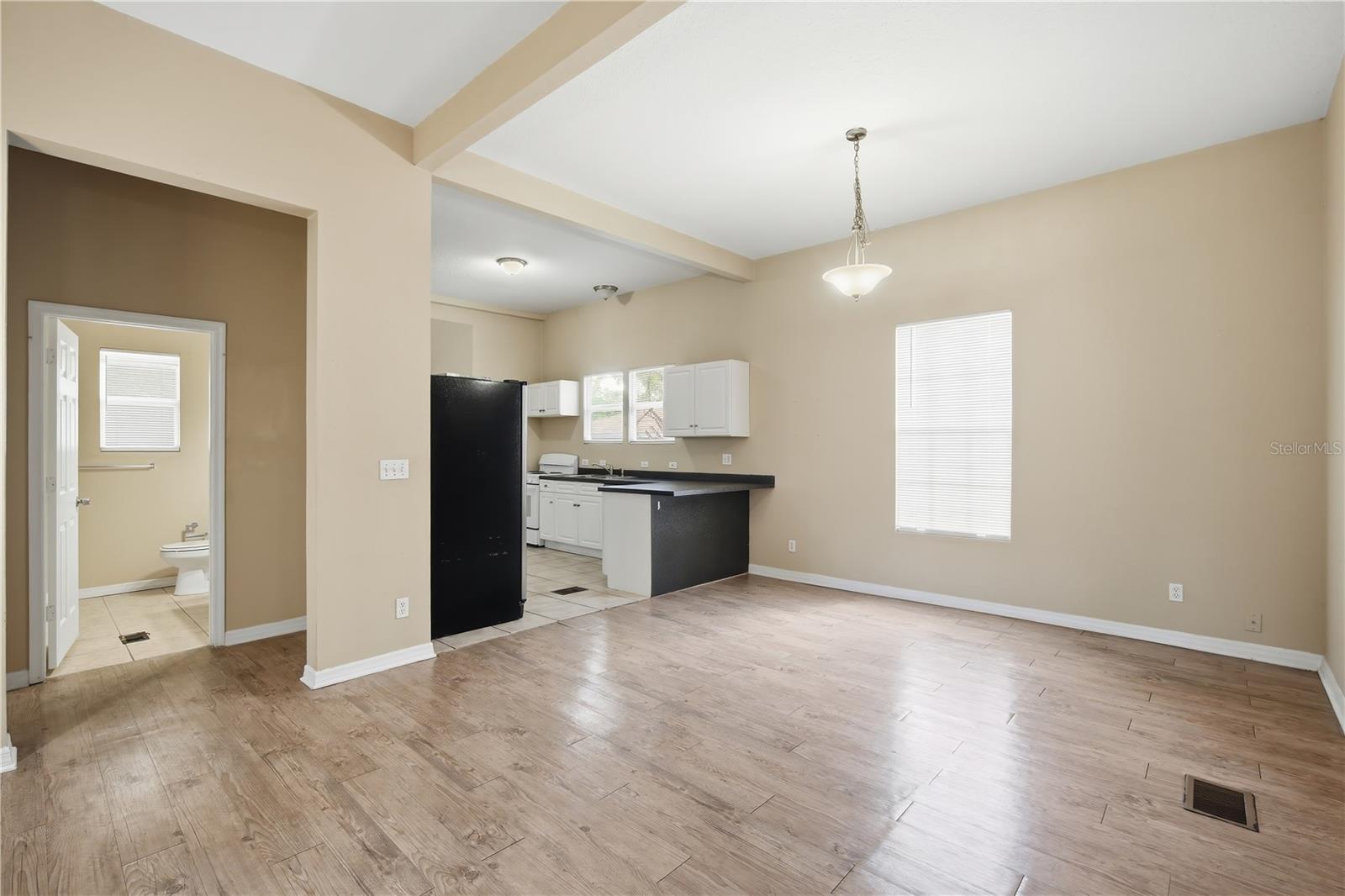 2411 E 18TH AVE — photo 14