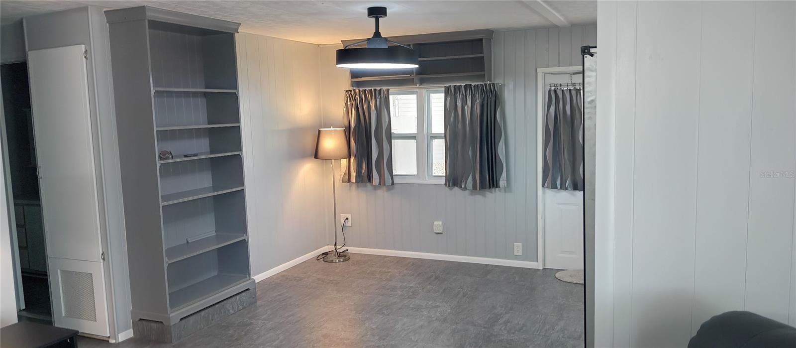 313 DANUBE CIR — photo 11