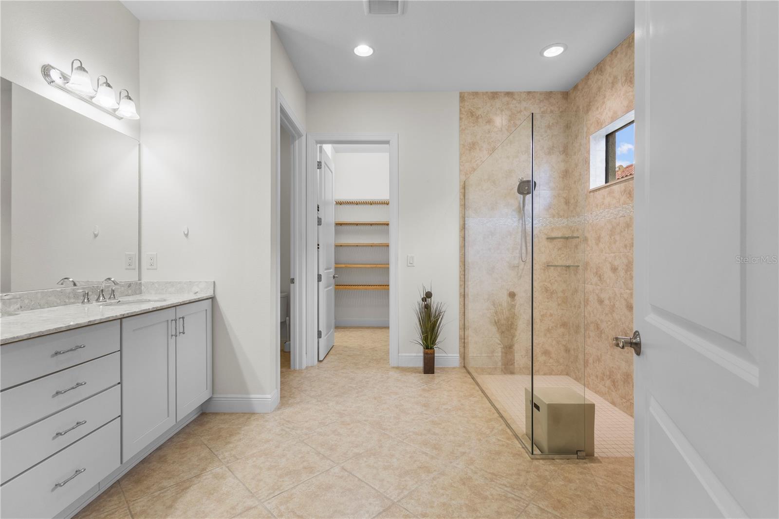 24252 GALLBERRY DR — photo 21