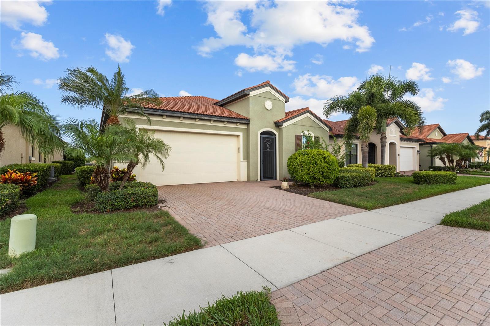 24252 GALLBERRY DR — photo 5