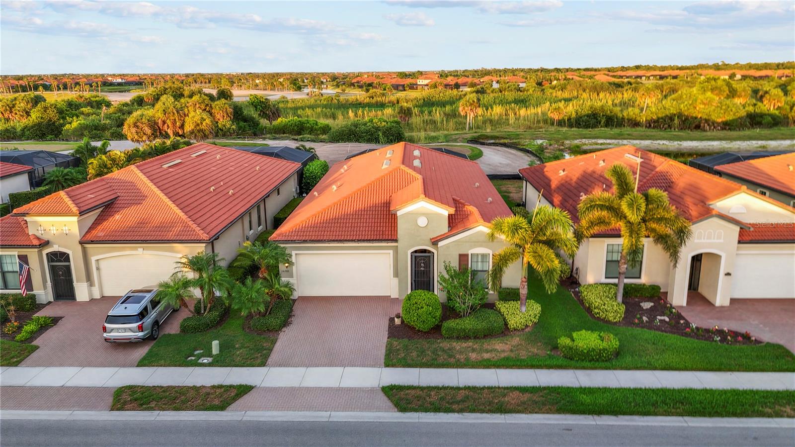 24252 GALLBERRY DR — photo 46