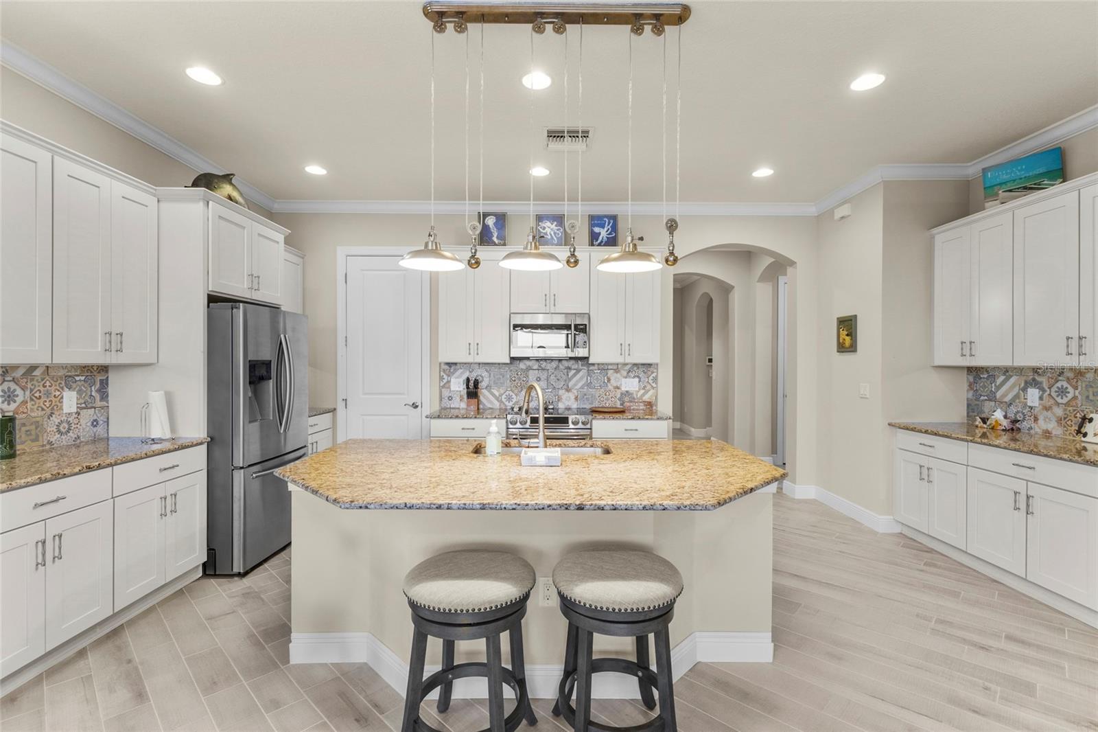 24252 GALLBERRY DR — photo 12
