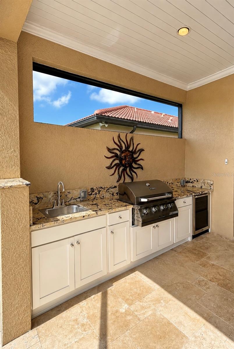 24252 GALLBERRY DR — photo 37