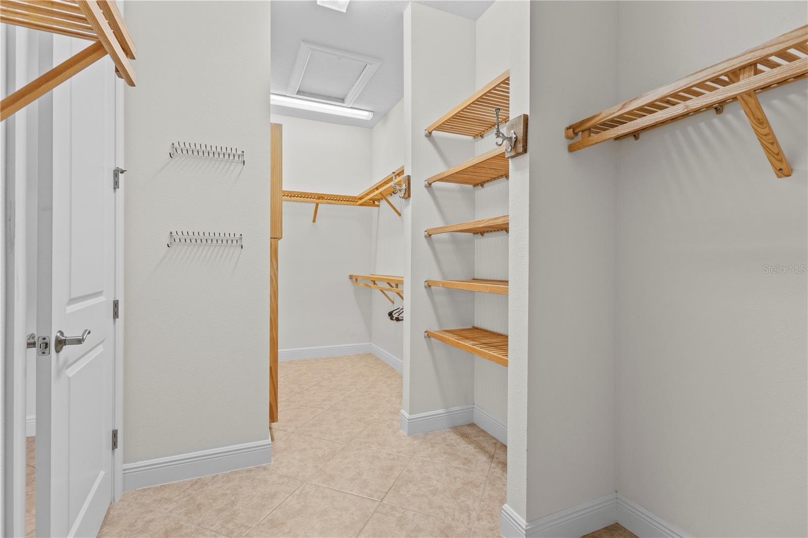 24252 GALLBERRY DR — photo 24
