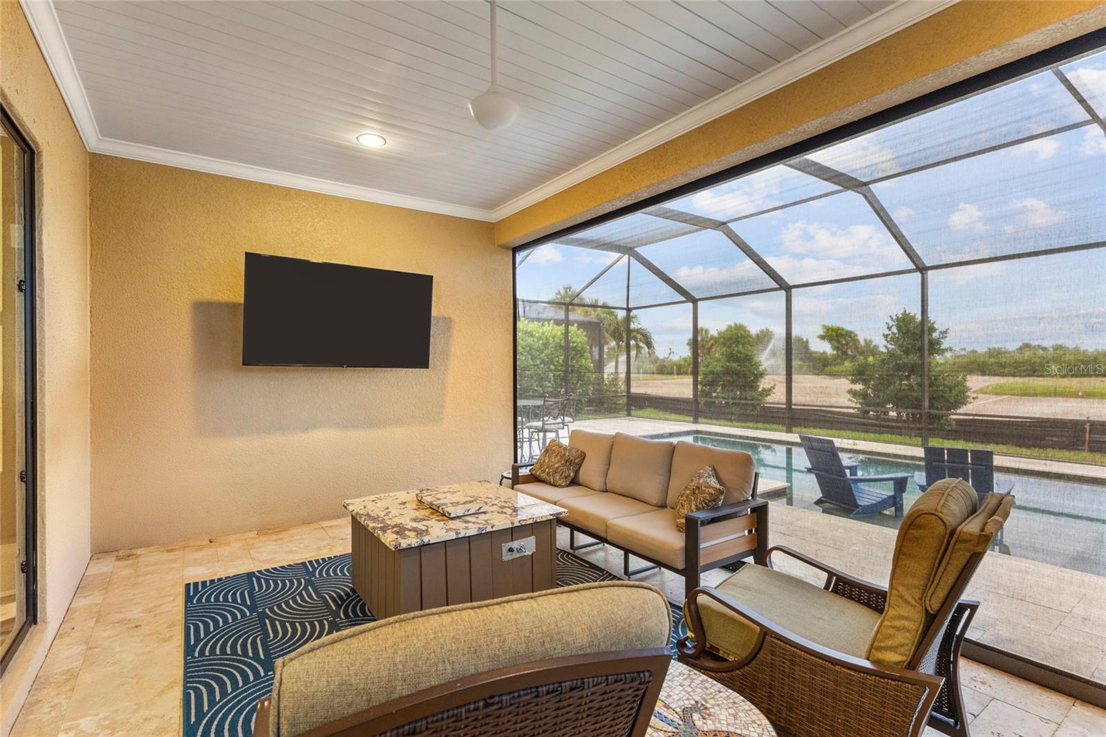24252 GALLBERRY DR — photo 39