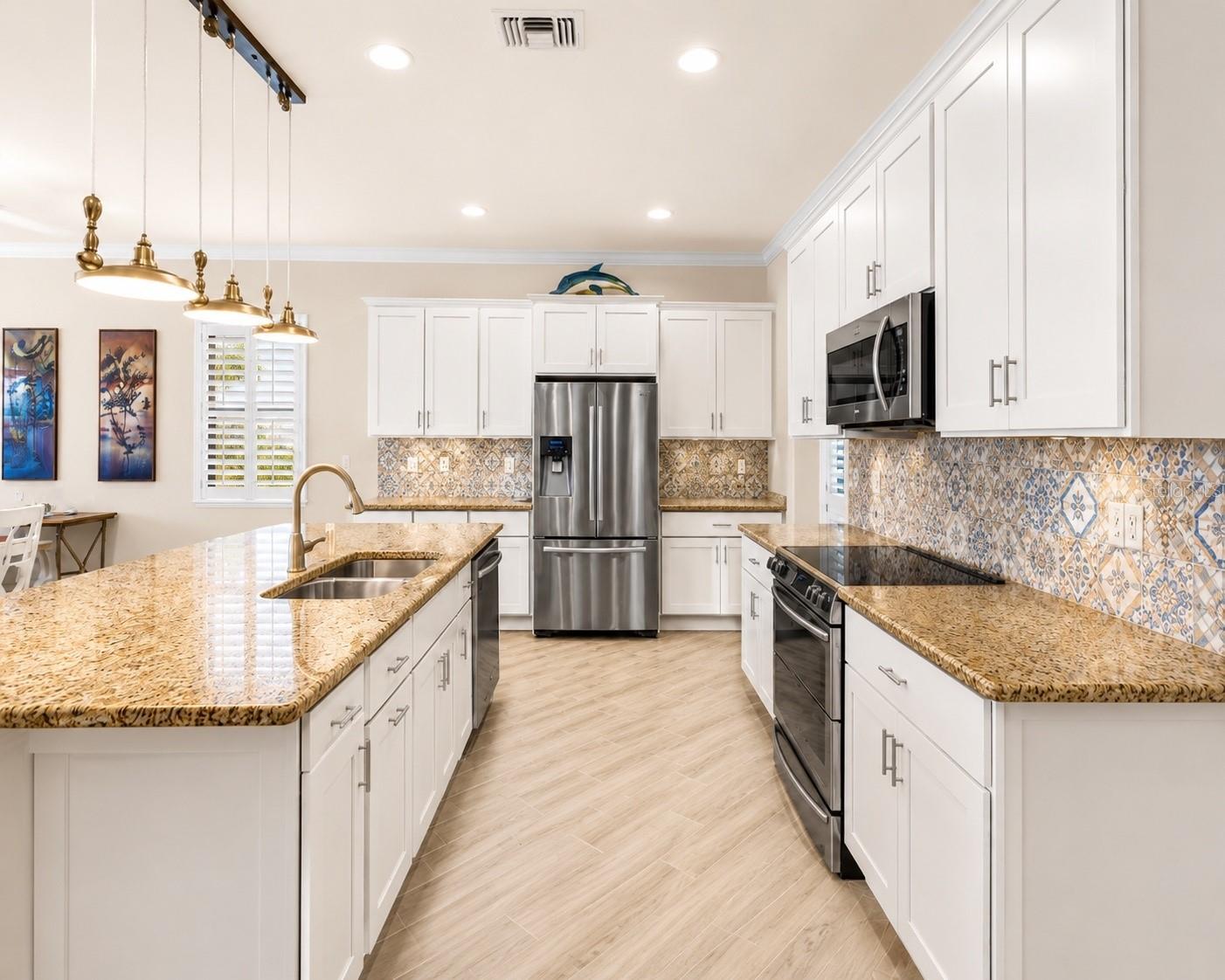 24252 GALLBERRY DR — photo 10
