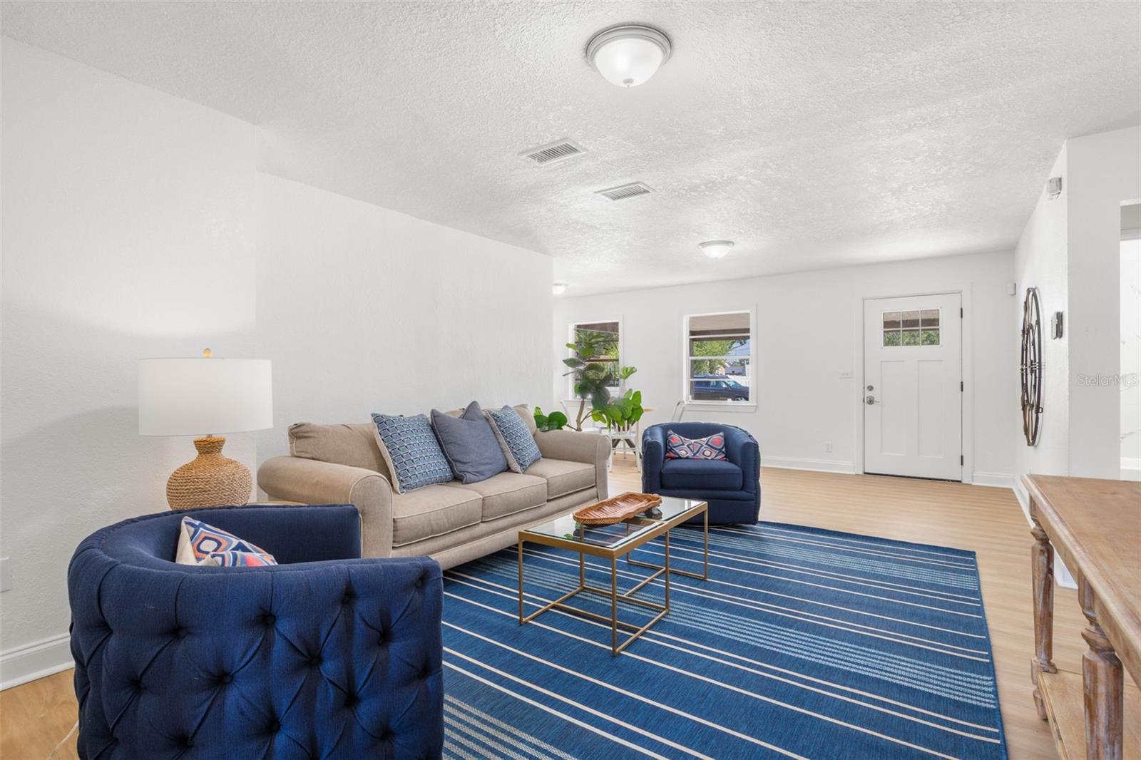 3816 W PAXTON AVE — photo 4