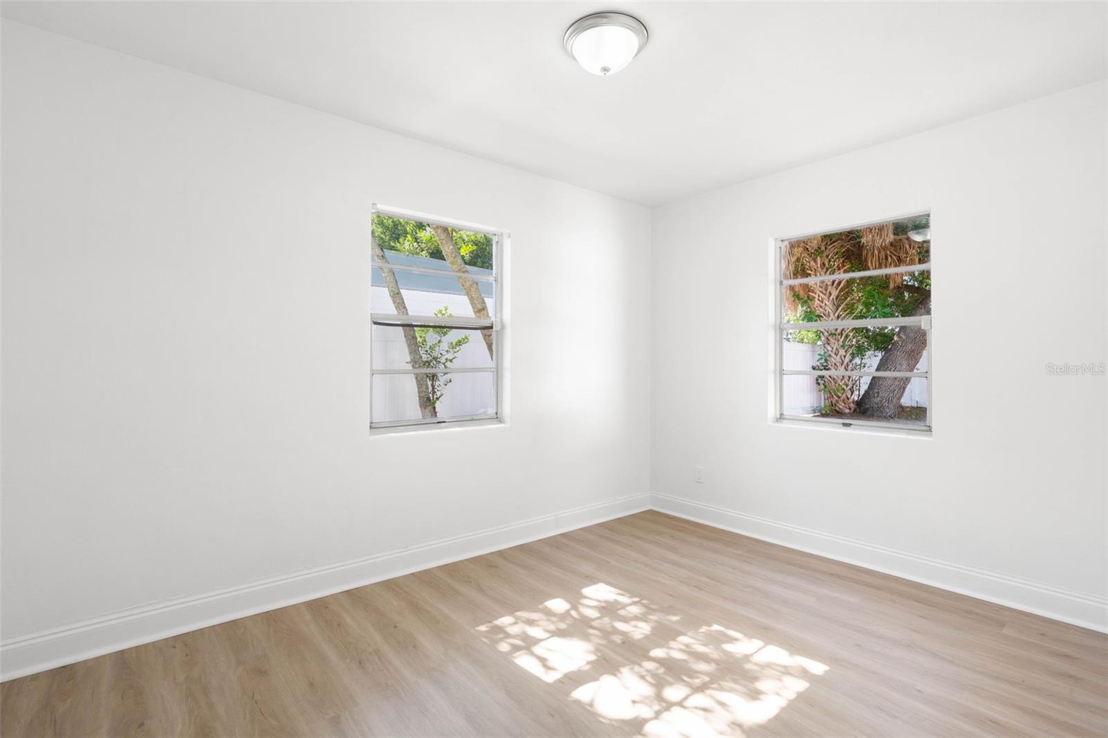 3816 W PAXTON AVE — photo 22