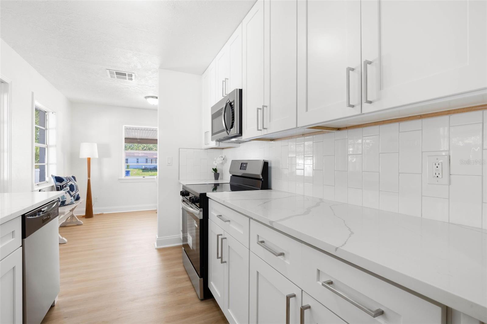 3816 W PAXTON AVE — photo 12