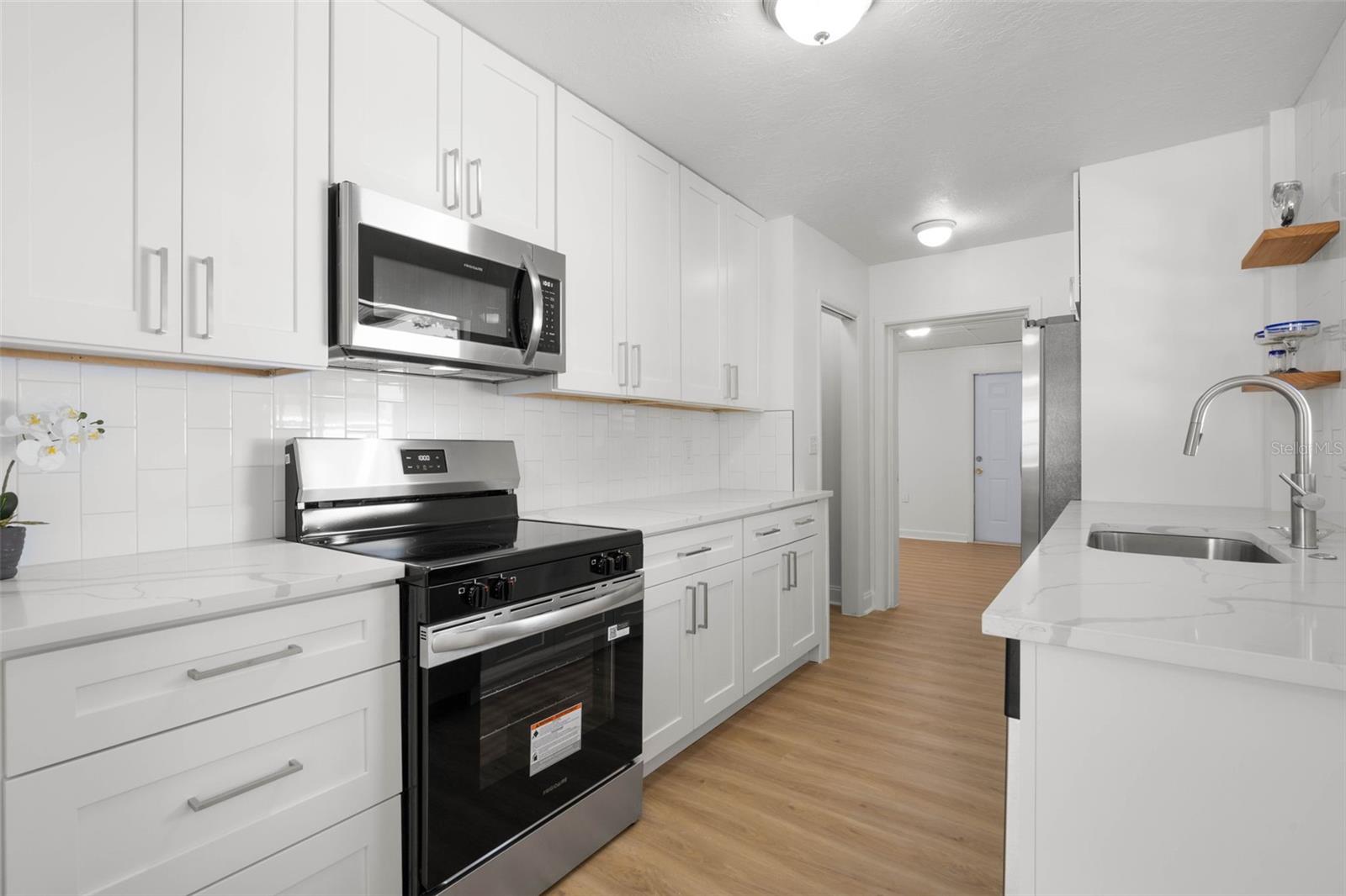 3816 W PAXTON AVE — photo 10
