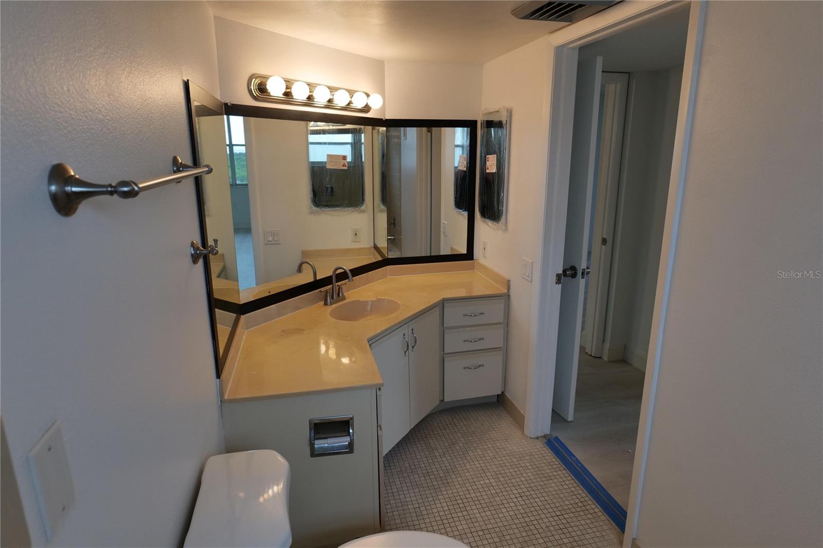 2333 FEATHER SOUND DR #A607 — photo 7