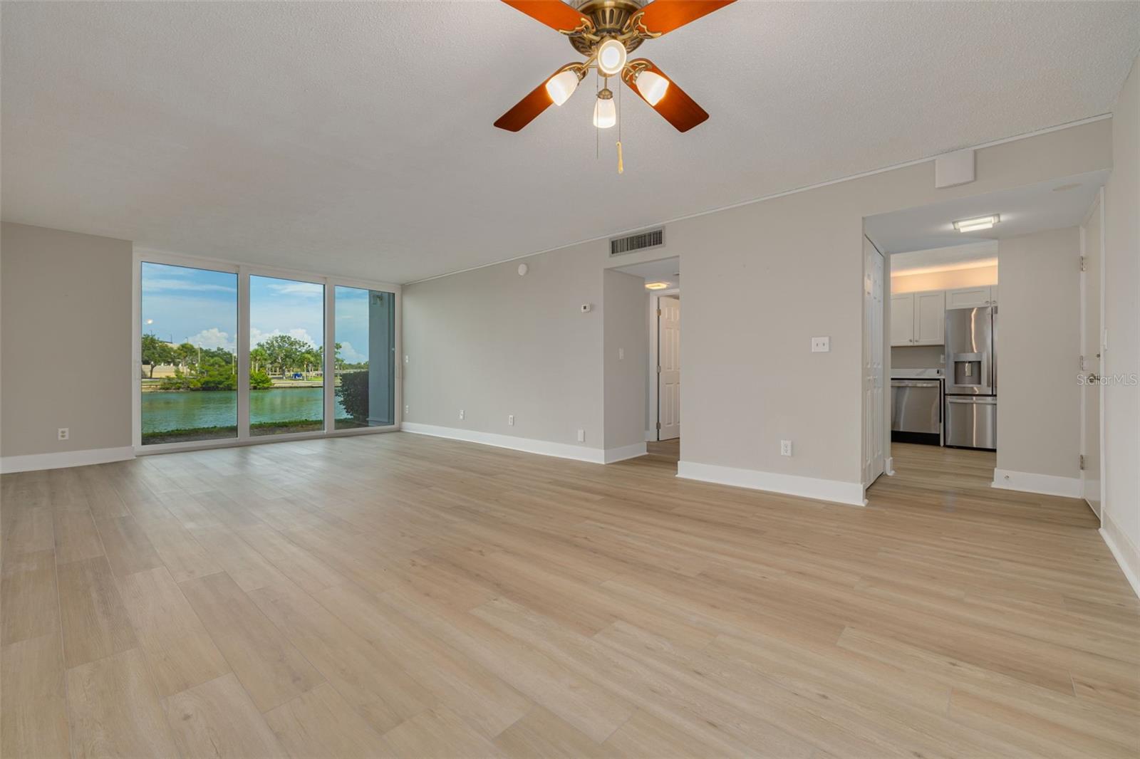 7425 BAY ISLAND DR S #107 — photo 17