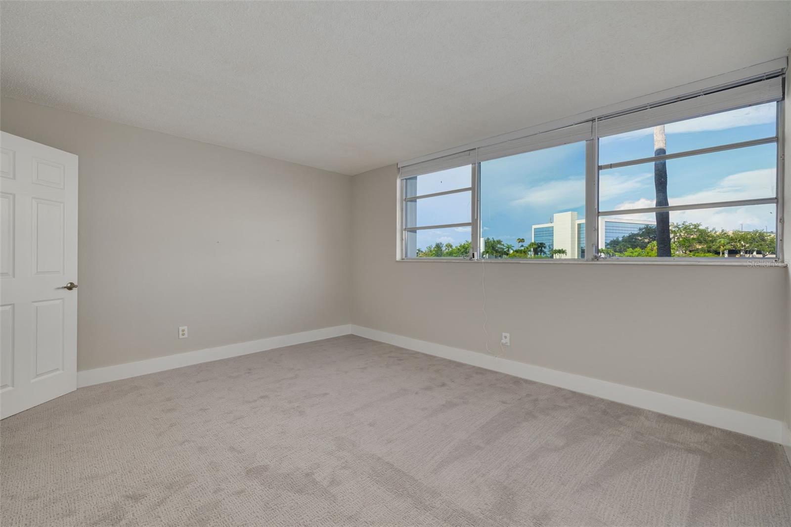 7425 BAY ISLAND DR S #107 — photo 29