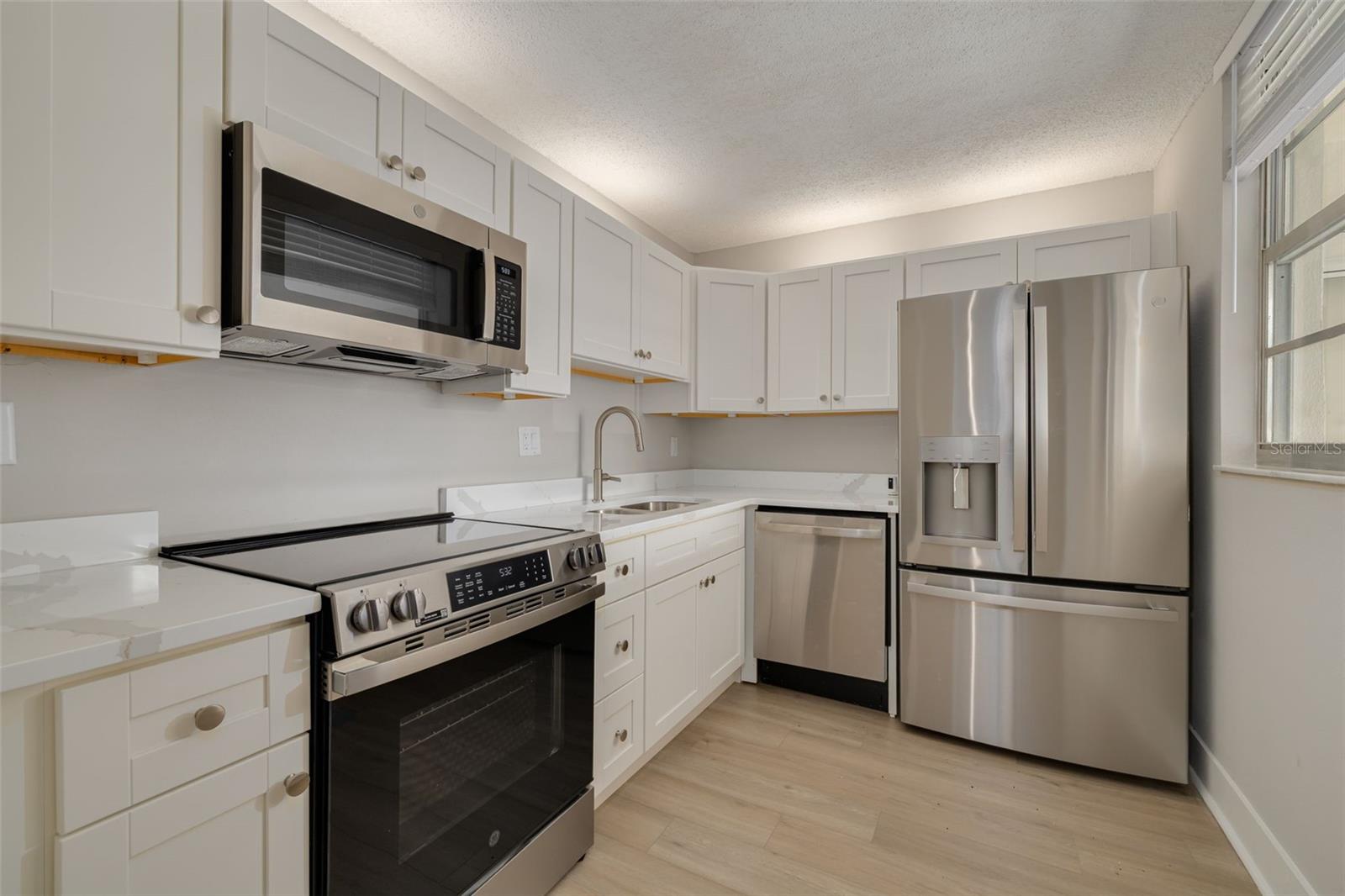 7425 BAY ISLAND DR S #107 — photo 22
