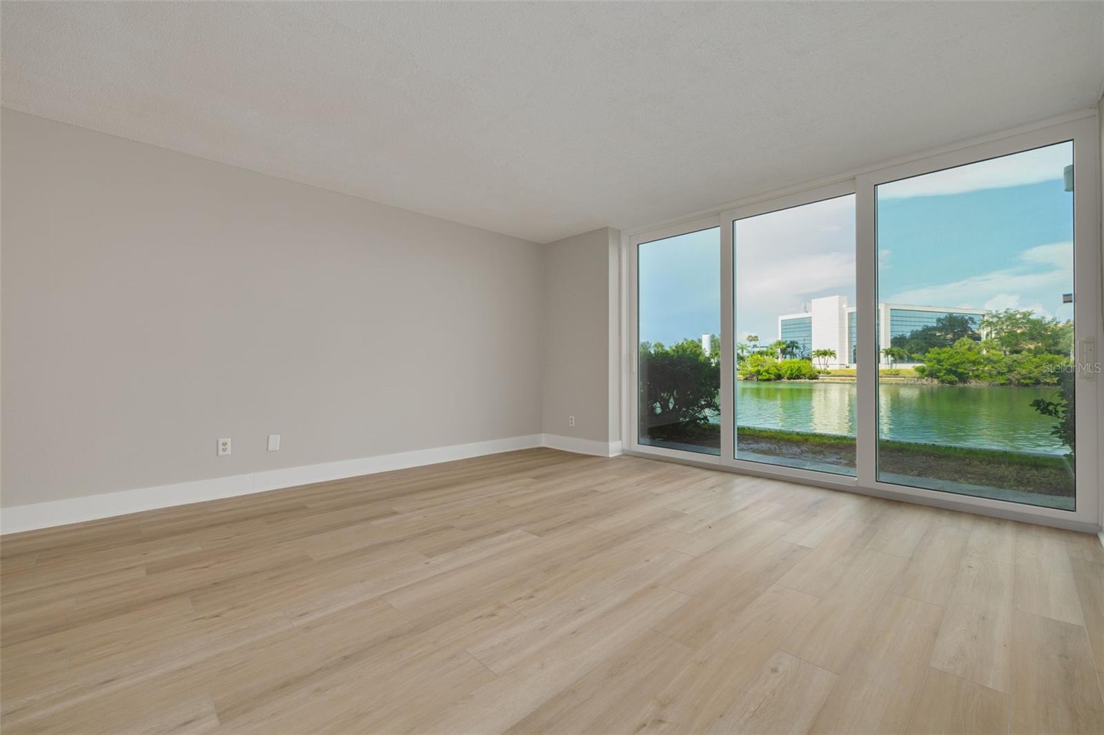 7425 BAY ISLAND DR S #107 — photo 19