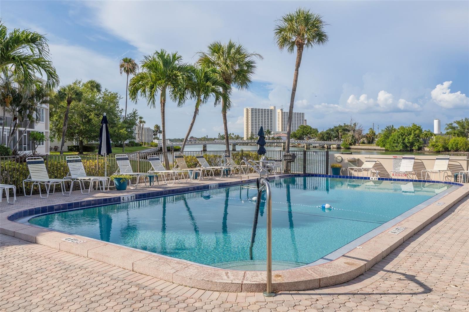 7425 BAY ISLAND DR S #107 — photo 41