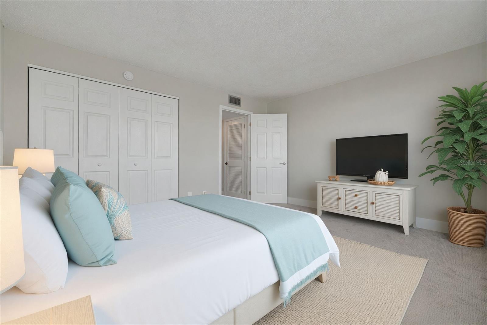 7425 BAY ISLAND DR S #107 — photo 27