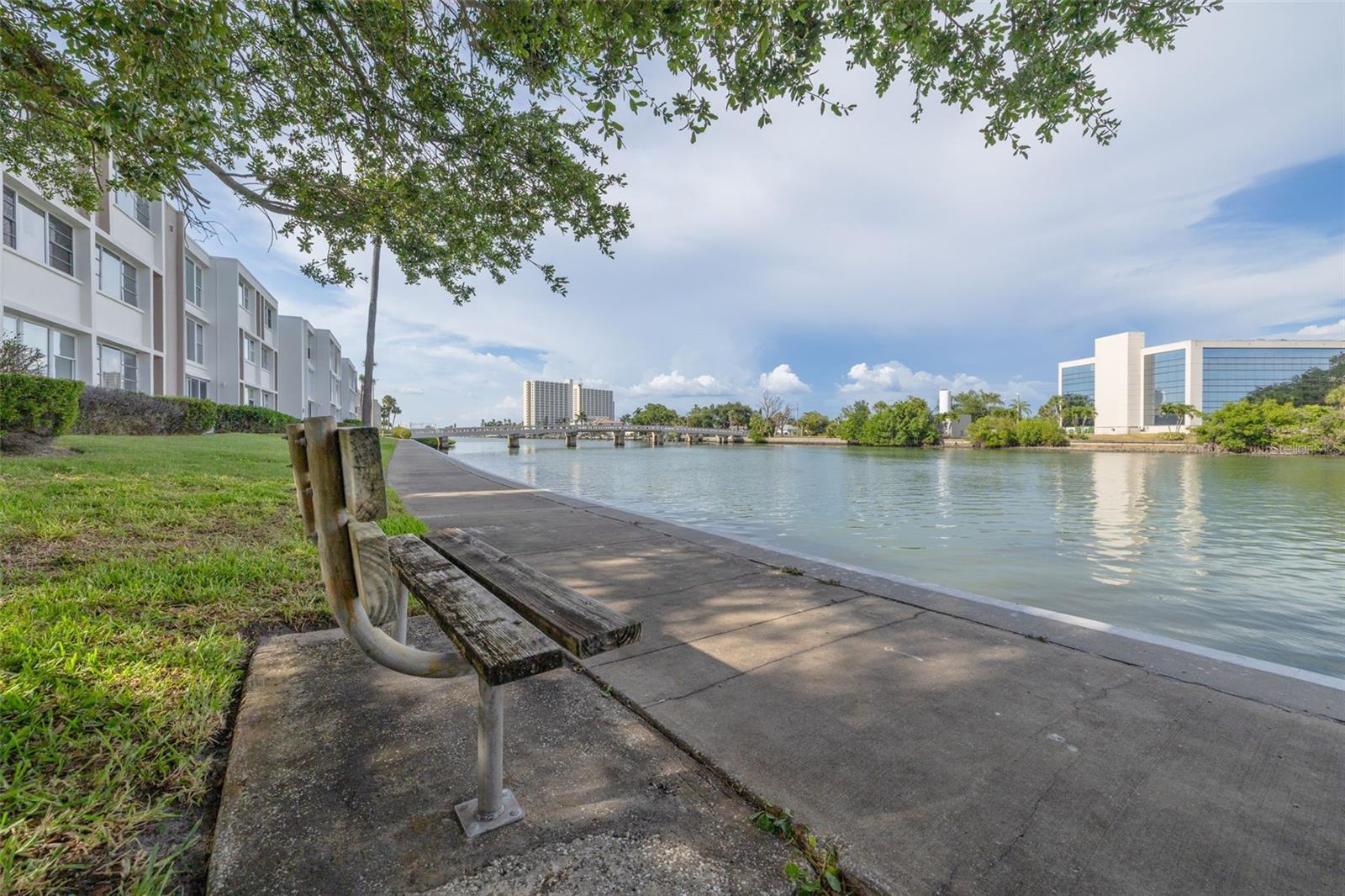 7425 BAY ISLAND DR S #107 — photo 37