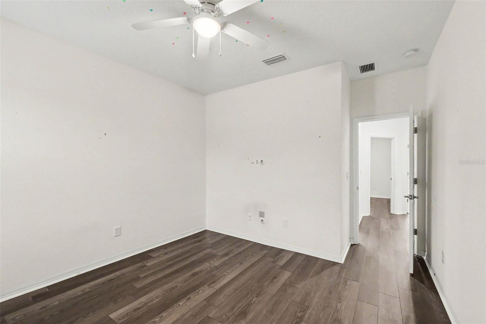 12112 LEDBURY COMMONS DR — photo 18