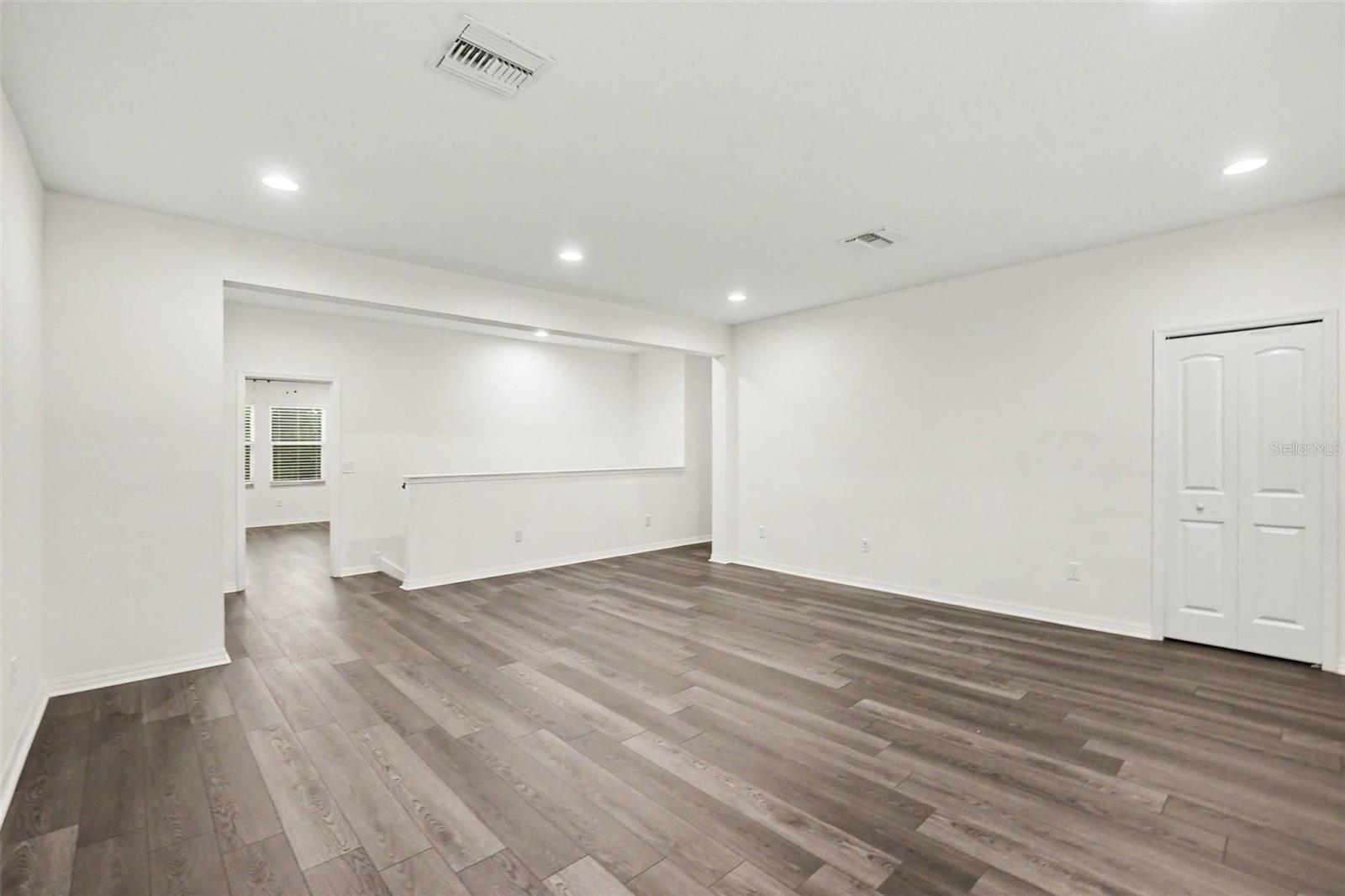 12112 LEDBURY COMMONS DR — photo 8