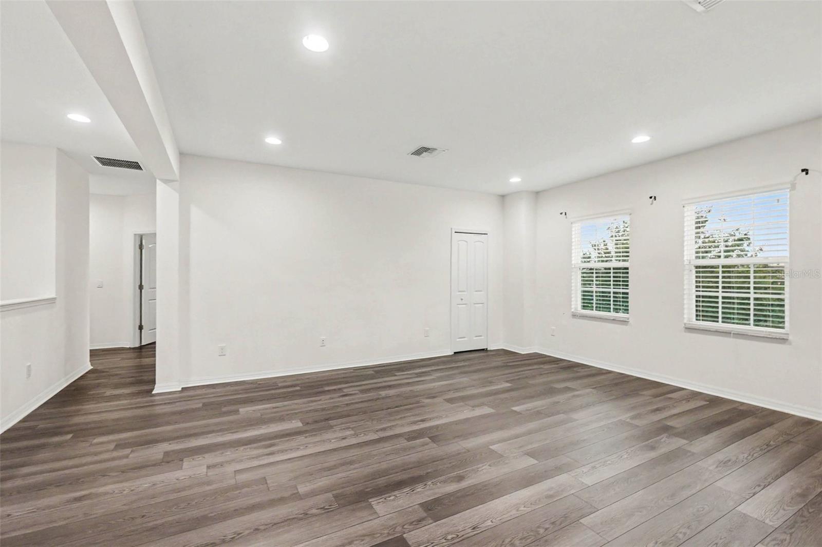 12112 LEDBURY COMMONS DR — photo 10