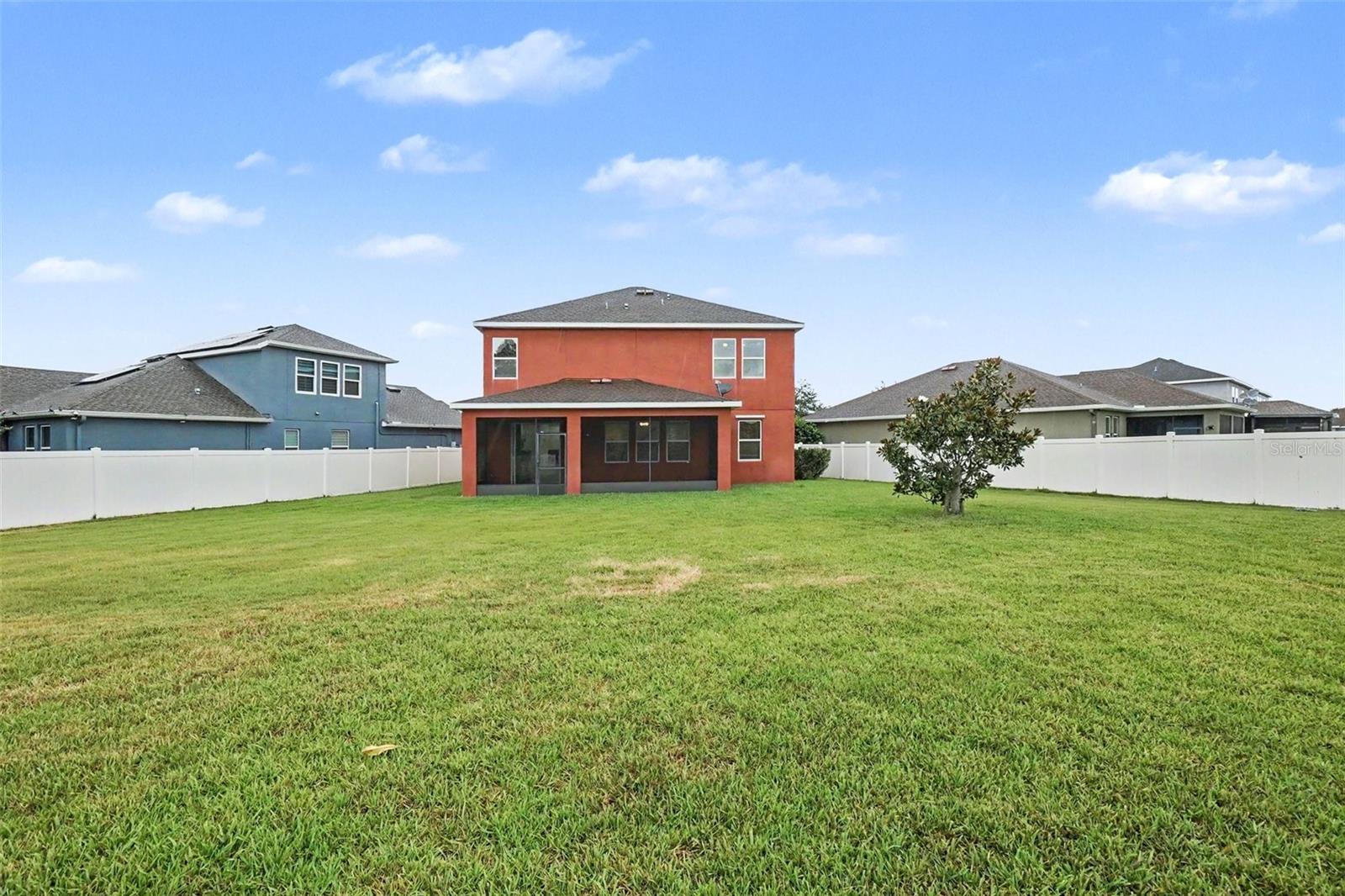 12112 LEDBURY COMMONS DR — photo 30