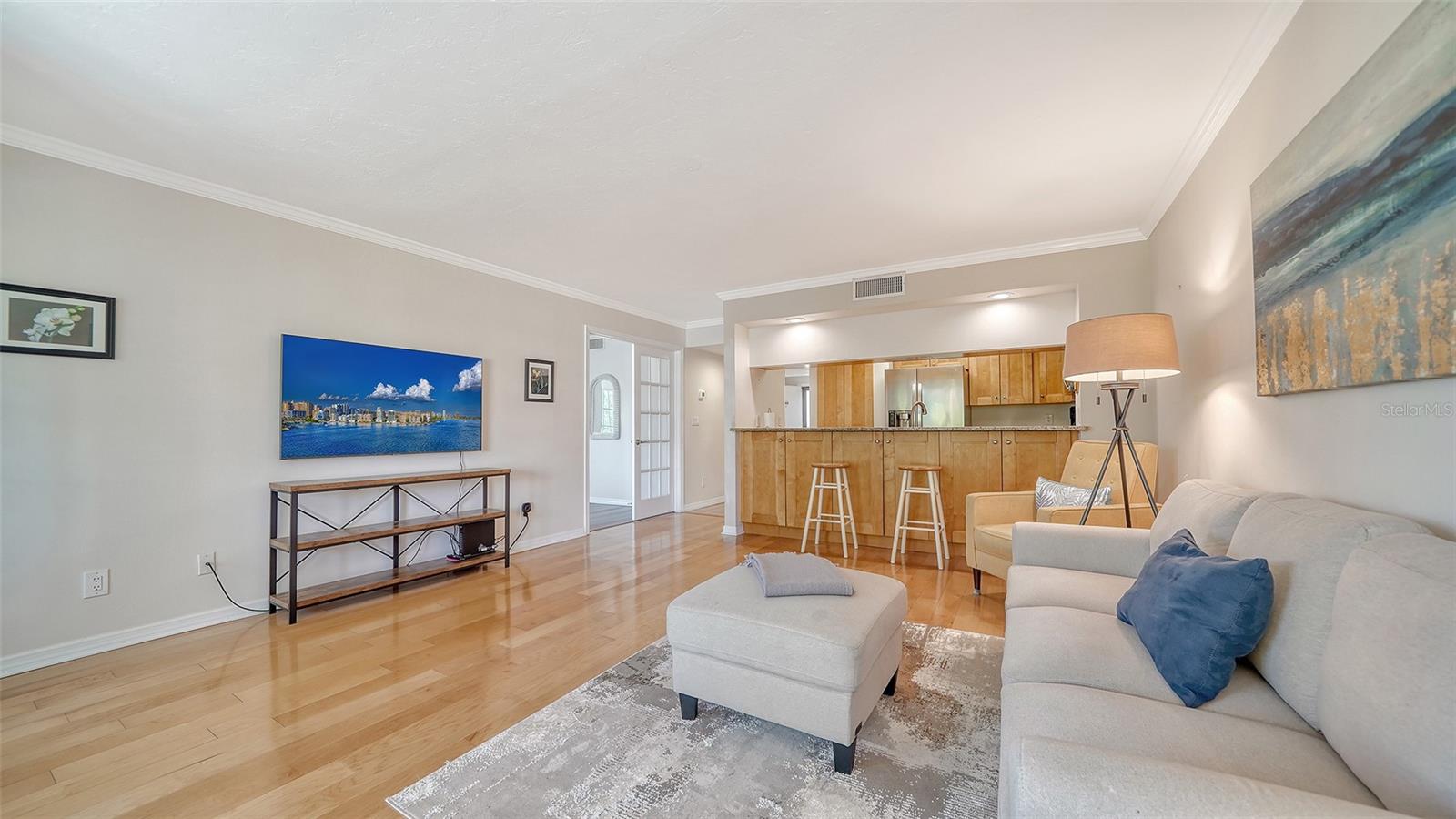 835 S OSPREY AVE #201 — photo 7