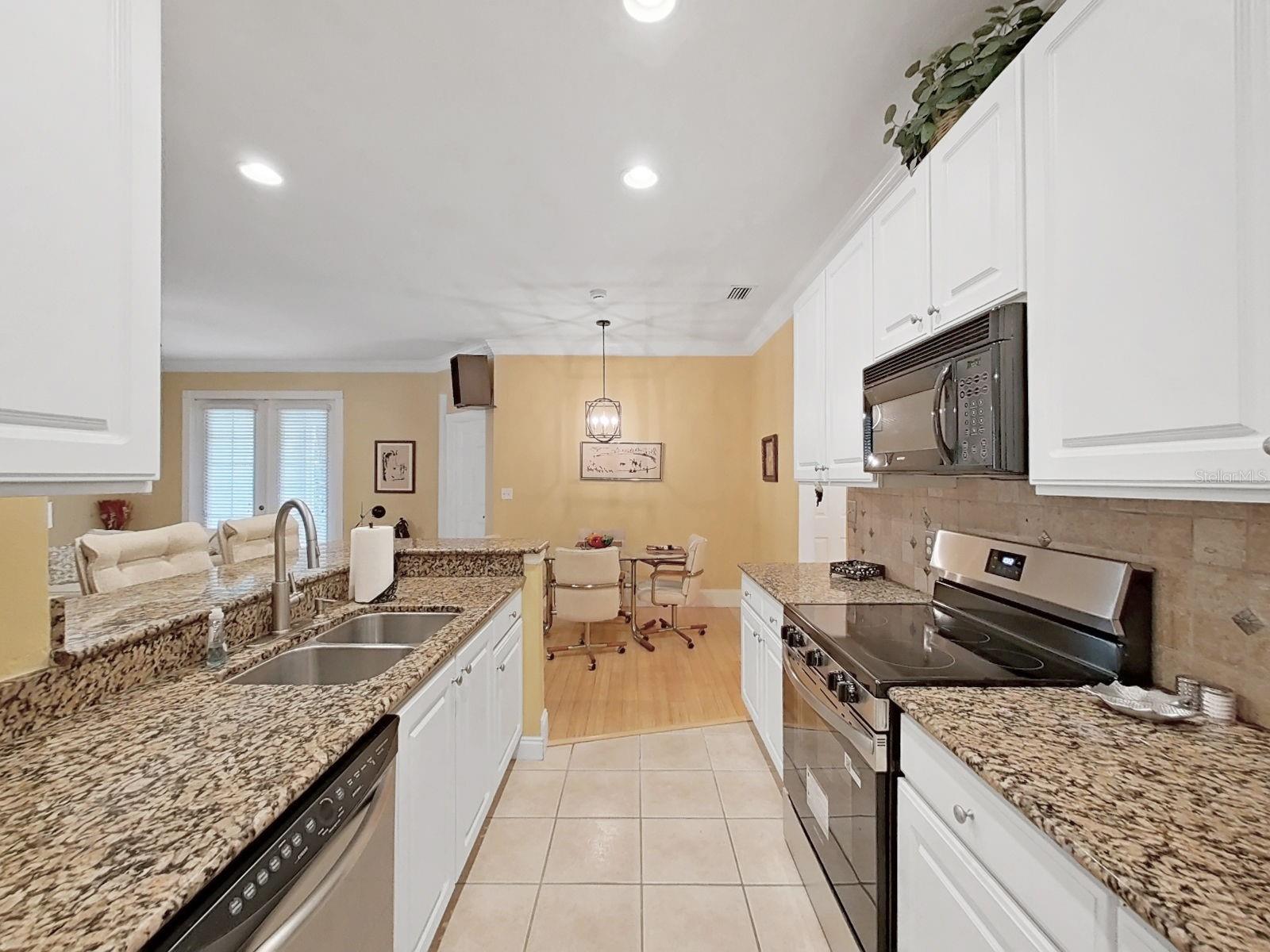 8609 ALEXANDRA ARBOR LN — photo 26