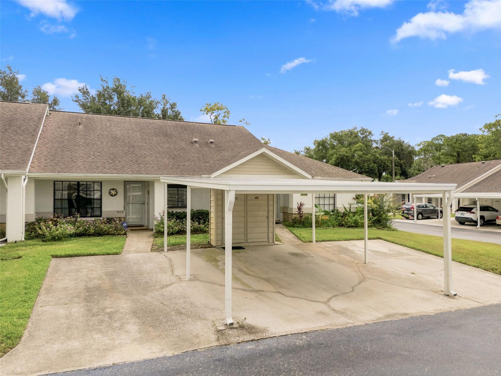 7612 OAKMONT LN — photo 36