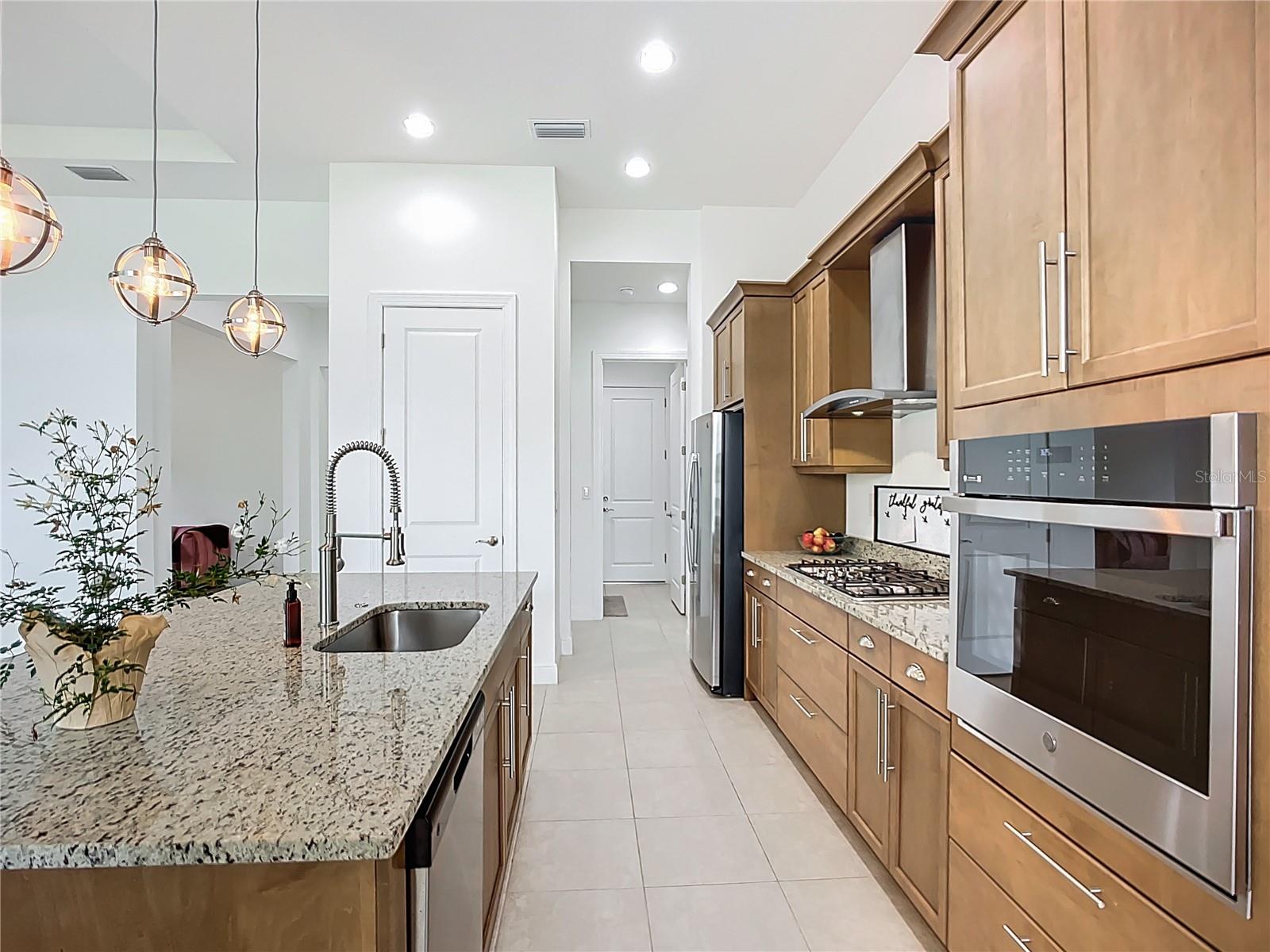 9132 BERNINI PL — photo 31