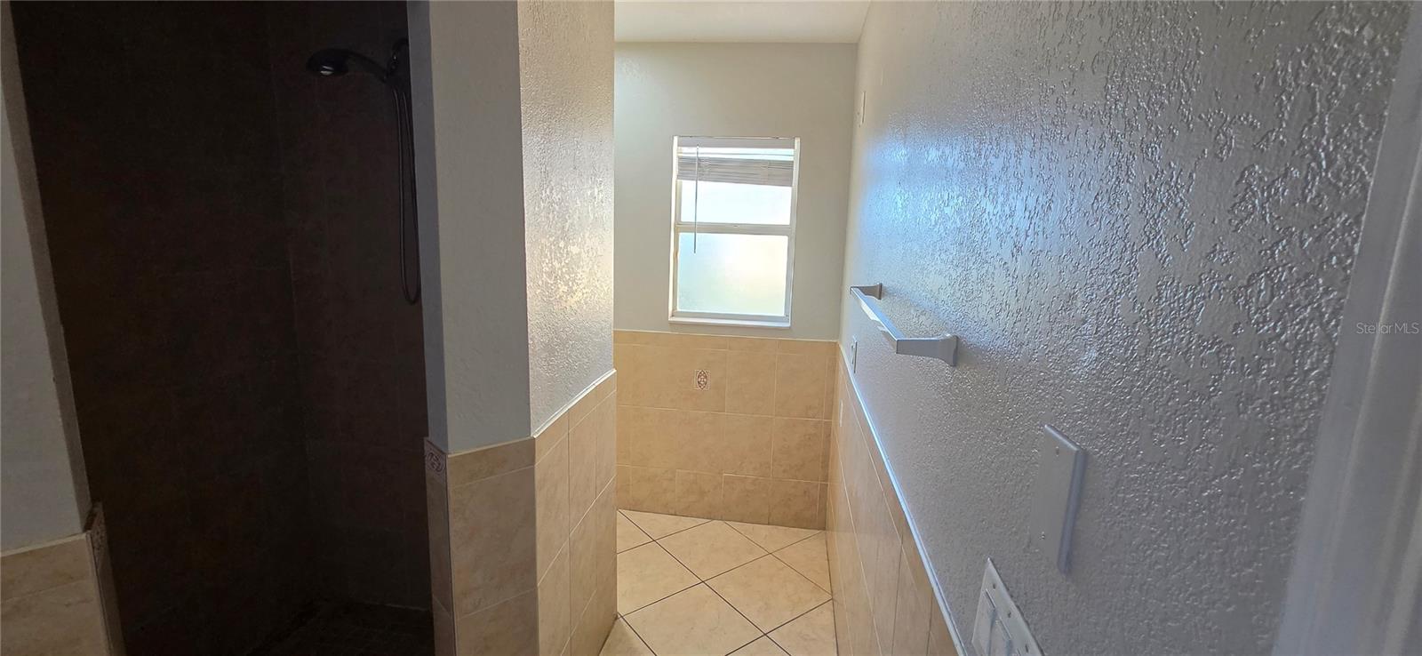 6807 E NORTH BAY ST — photo 23