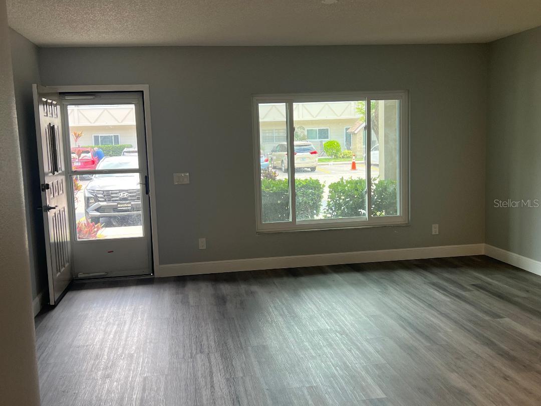 2294 BELGIAN LN #14 — photo 5